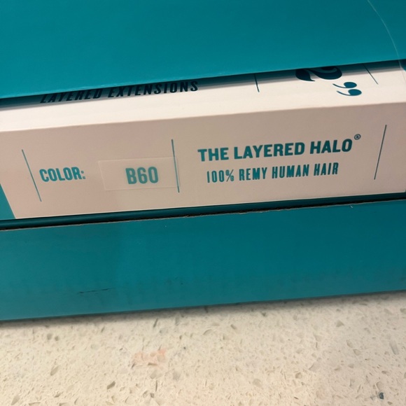 22 inch Golden Blonde Wavy Hair Extension - Picture 2 of 7